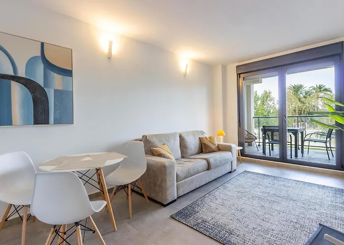 公寓 1 Bedroom Lovely In *